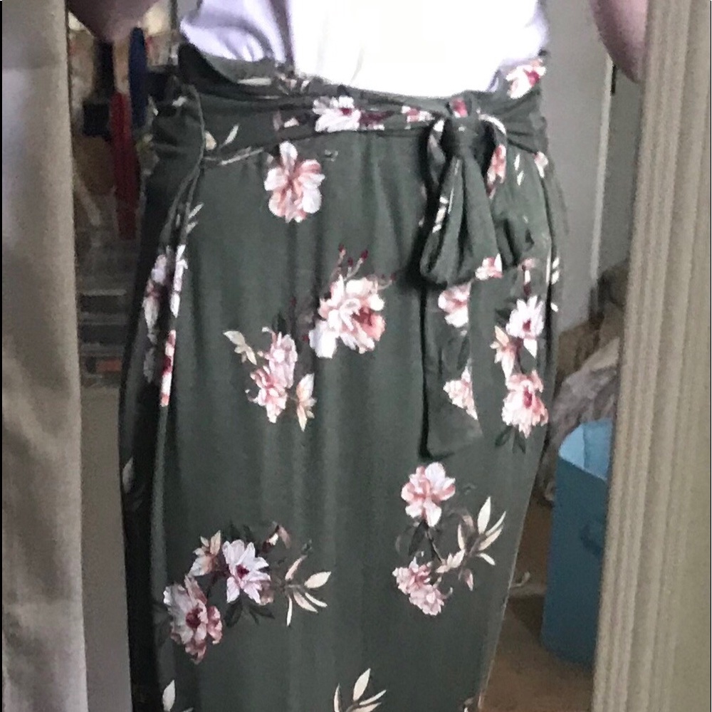 Maxie Tie Skirt